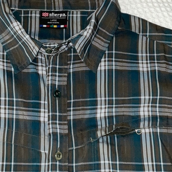 Men’s Sherpa Adventure Gear Short Sleeve Plaid Button Up Shirt. Like new! Large - Picture 9 of 13